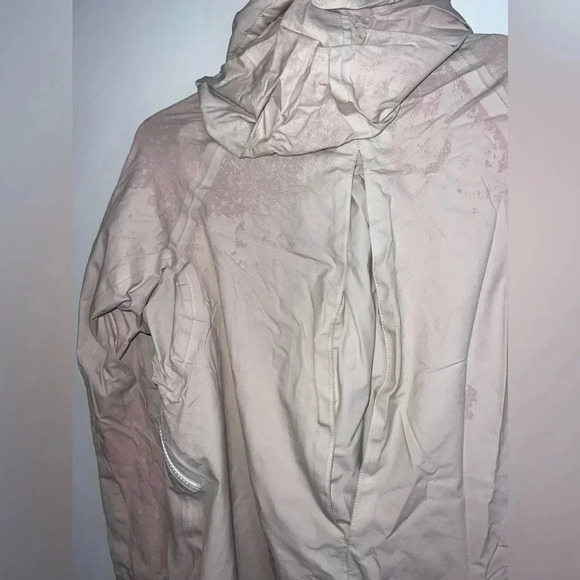 Lululemon Run: Rise And Shine Jacket - Picture 11 of 12